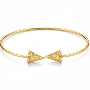 Elegant Gold Bracelet