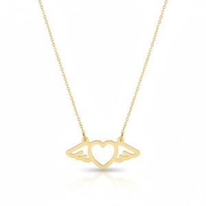 قلادة القلب الملائكي