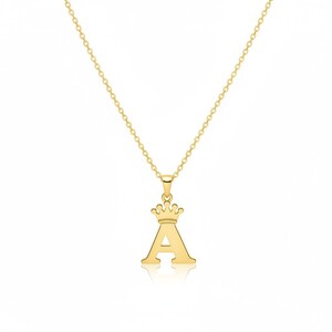 قلاده حرف A الملكيه